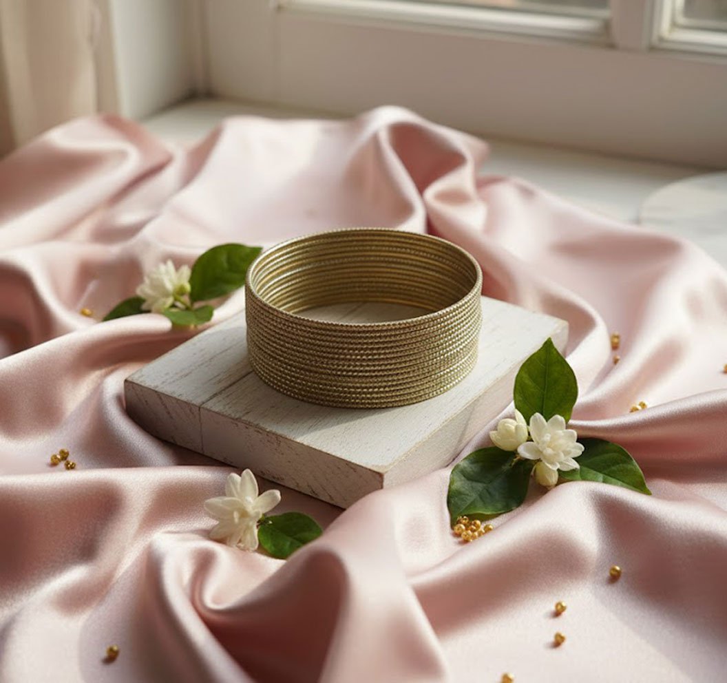 Kashish Elegant Curly Style Cut Bangle Image